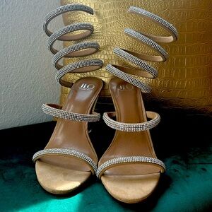 Super cute J Lo heels